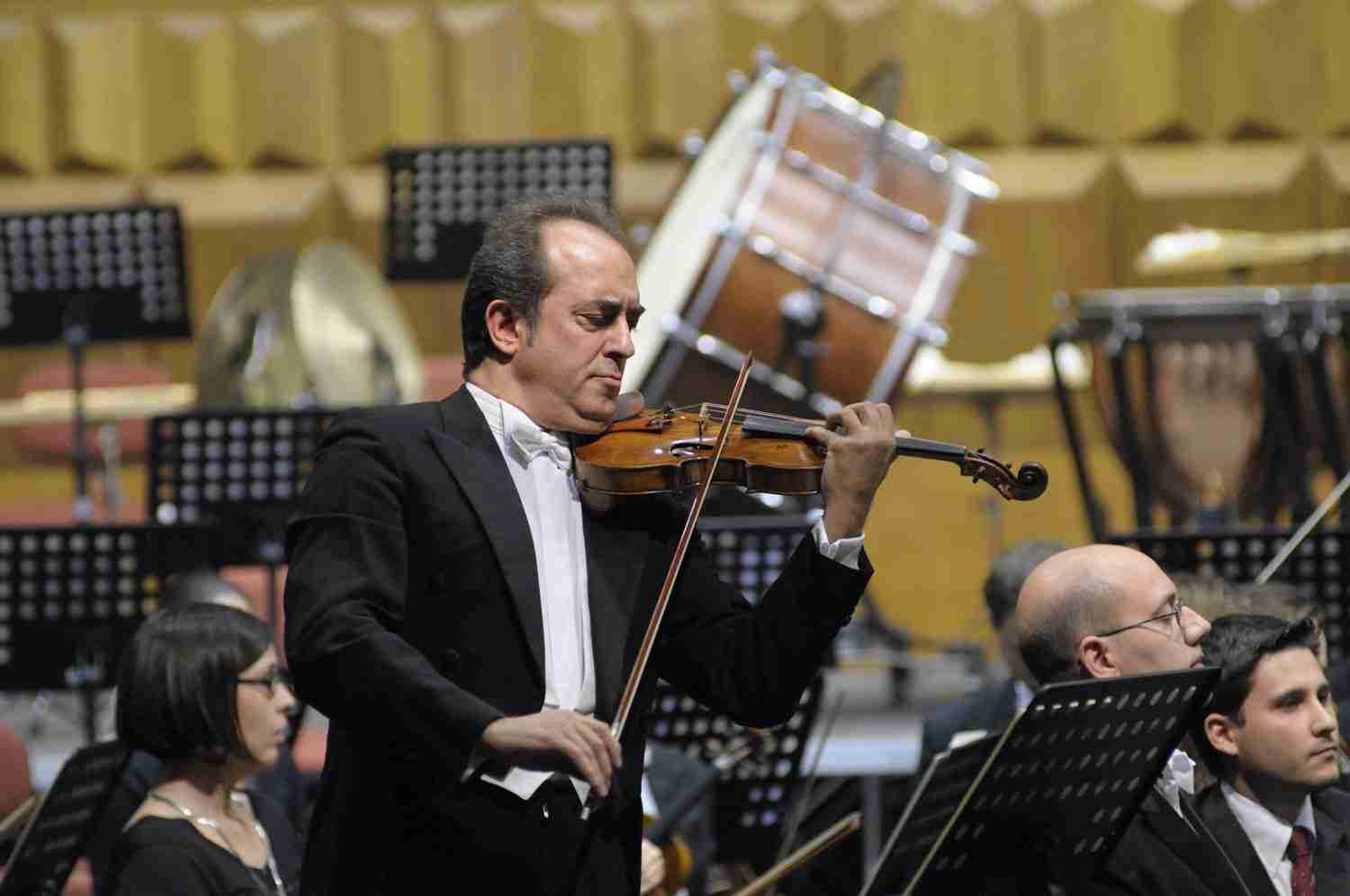 Festival Euro Mediterraneo 2012: vivo successo del Concerto di Natale al Duomo di Siracusa, entrato per la prima volta tra le cattedrali 